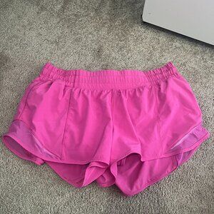 Lululemon Hotty Hot Low-Rise Lined Short 2.5" in sonic pink. Size 8.